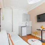 Joli 2 Pieces Dans Un Agreable Quartier De Paris