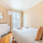 Joli 2 Pieces Dans Un Agreable Quartier De Paris