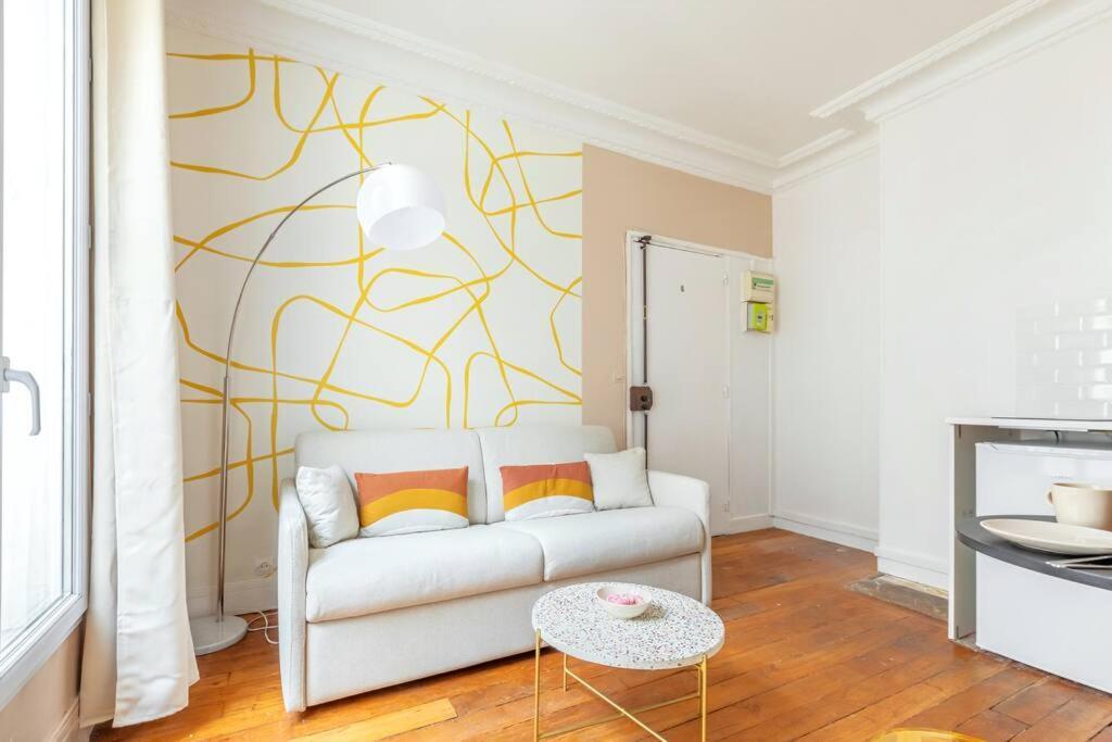 Joli 2 Pieces Dans Un Agreable Quartier De Apartment