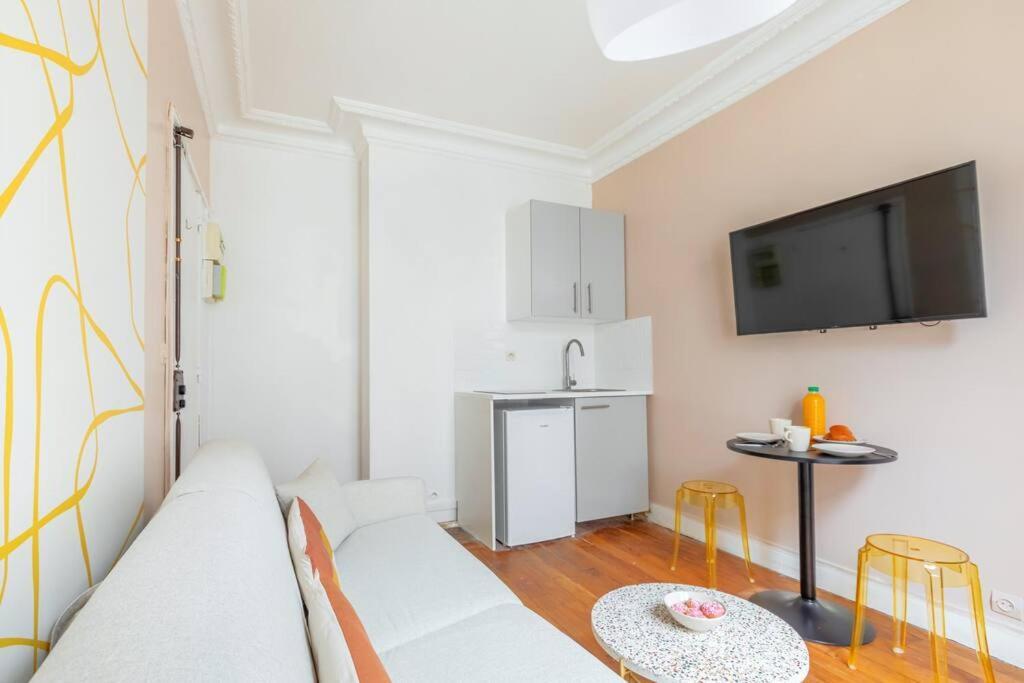 Joli 2 Pieces Dans Un Agreable Quartier De Apartment